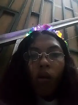 Lunita 5 online show from November 20, 2025, 11:25 pm