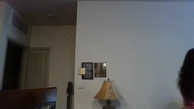 Snapshot of cinnaminnie chatting on September 24, 2025, 11:32 pm cinnaminnie online show from September 24, 2025, 11:32 pm