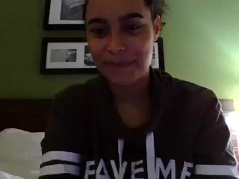 Snapshot of cinnaminnie chatting on January 13, 2025, 12:30 am cinnaminnie online show from January 13, 2025, 12:30 am