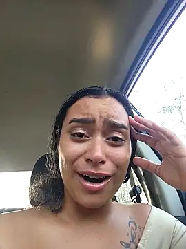 Snapshot of cinnaminnie chatting on March 14, 2025, 10:27 pm cinnaminnie online show from March 14, 2025, 10:27 pm