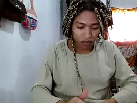 Snapshot of miriam775 chatting on February 24, 2025, 3:42 pm miriam775 online show from February 24, 2025, 3:42 pm