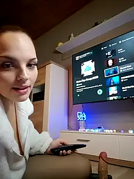 Snapshot of Jujuicy_97 chatting on January 15, 2025, 7:48 am Jujuicy 97 online show from January 15, 2025, 7:48 am