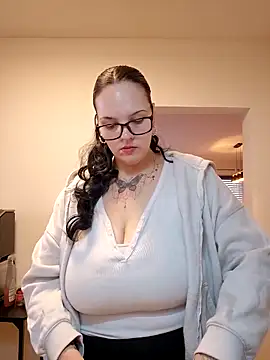 Jujuicy 97 online show from March 21, 2026, 9:36 am