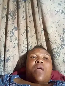 chubbyfreakyy1 online show from December 18, 2025, 8:23 pm