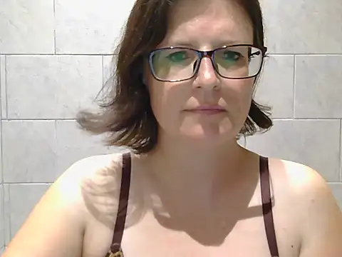 Snapshot of CrimsonMistress chatting on February 6, 2025, 11:58 pm CrimsonMistress online show from February 6, 2025, 11:58 pm