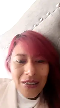 natashaanurak online show from December 20, 2024, 6:35 pm