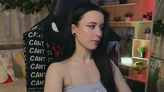 Snapshot of KiraLiLime chatting on March 5, 2025, 3:18 pm KiraLiLime online show from March 5, 2025, 3:18 pm