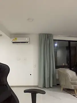 Snapshot of Jessie-pradoo chatting on December 3, 2024, 1:14 am Jessie-pradoo online show from December 3, 2024, 1:14 am