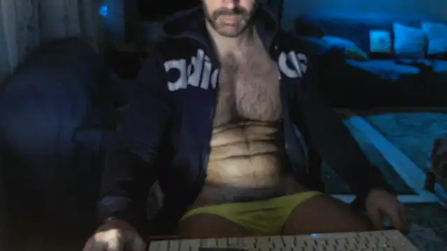 TebaldHot online show from October 25, 2025, 3:34 pm