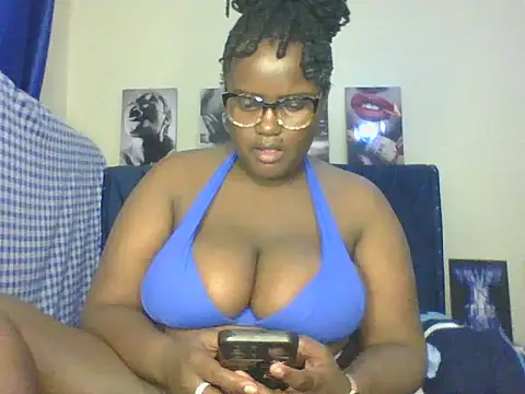 Snapshot of Montel_Montel_ chatting on October 31, 2025, 11:55 pm Montel Montel online show from October 31, 2025, 11:55 pm