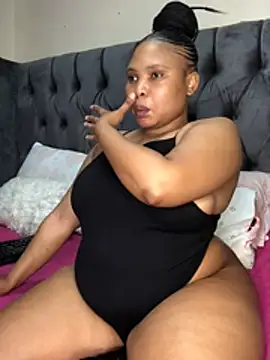 Anaelle24 online show from June 5, 2026, 6:52 am