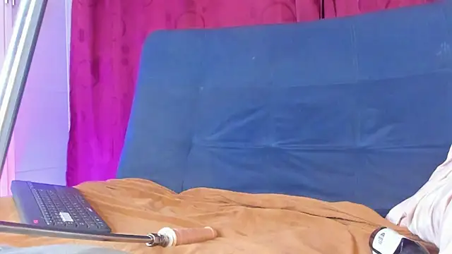 Snapshot of swetty_loverss chatting on February 18, 2026, 12:30 am swetty loverss online show from February 18, 2026, 12:30 am