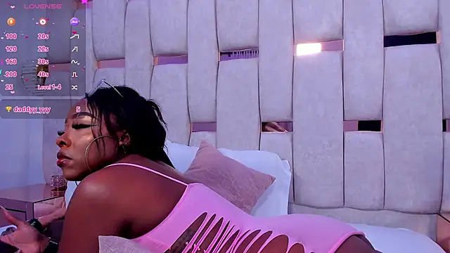 mia schwarz online show from January 28, 2025, 11:50 pm