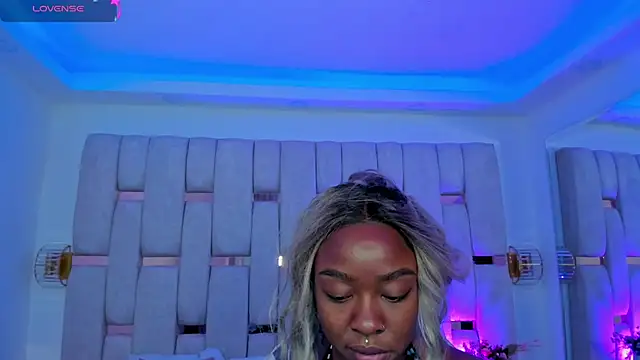 mia schwarz online show from April 8, 2026, 9:49 pm