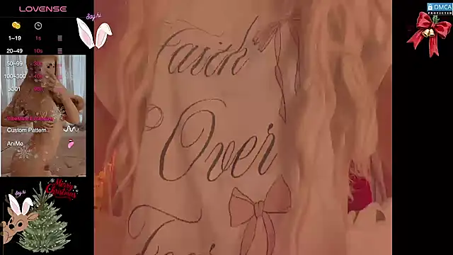 Snapshot of Blondecandie chatting on January 14, 2026, 6:22 pm Blondecandie online show from January 14, 2026, 6:22 pm