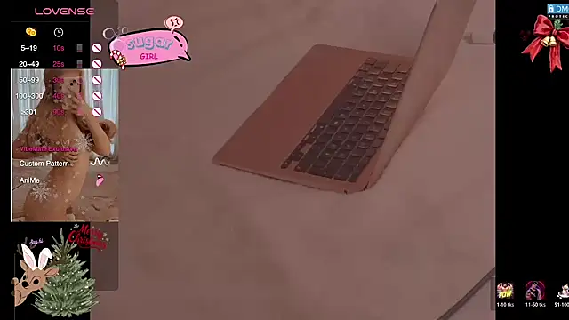 Snapshot of Blondecandie chatting on January 9, 2026, 1:07 pm Blondecandie online show from January 9, 2026, 1:07 pm