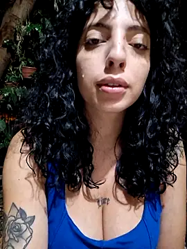 Snapshot of Sweet-diamondxxx chatting on November 1, 2025, 2:29 am Sweet-diamondxxx online show from November 1, 2025, 2:29 am