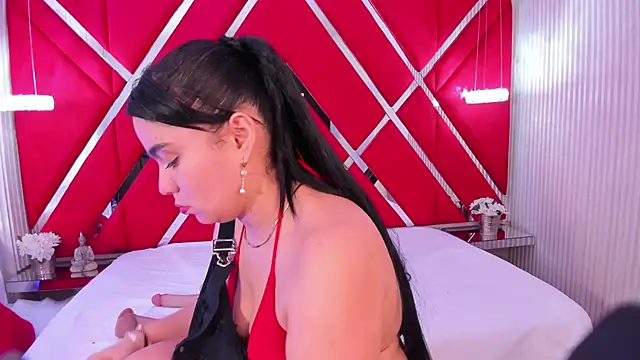 Snapshot of SusanCouper chatting on October 23, 2025, 10:41 pm SusanCouper online show from October 23, 2025, 10:41 pm