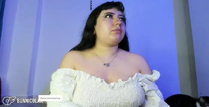 larissa01  online show from March 22, 2026, 5:36 pm