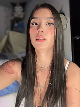 -Loren- online show from May 28, 2026, 12:00 pm