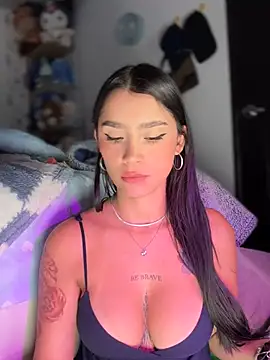 -Loren- online show from May 9, 2026, 12:30 pm