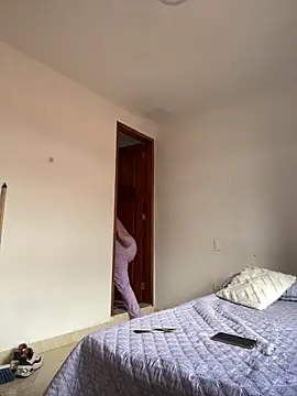 Im Amelia online show from February 16, 2026, 2:05 pm