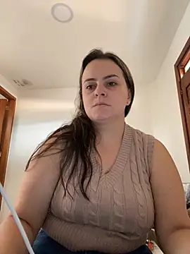 Im Amelia online show from November 4, 2025, 1:04 pm