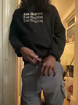 Snapshot of Oorgazmic chatting on September 21, 2025, 7:19 pm Oorgazmic online show from September 21, 2025, 7:19 pm