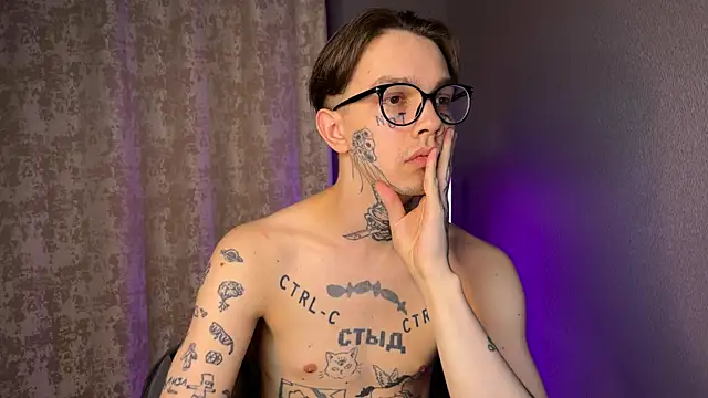 Snapshot of anahori__simon chatting on March 8, 2025, 9:51 pm anahori simon online show from March 8, 2025, 9:51 pm