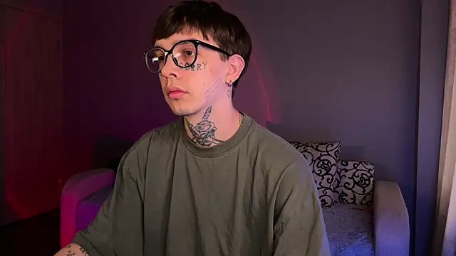 Snapshot of anahori__simon chatting on October 5, 2025, 1:13 pm anahori simon online show from October 5, 2025, 1:13 pm