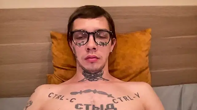 Snapshot of anahori__simon chatting on February 28, 2026, 1:55 pm anahori simon online show from February 28, 2026, 1:55 pm