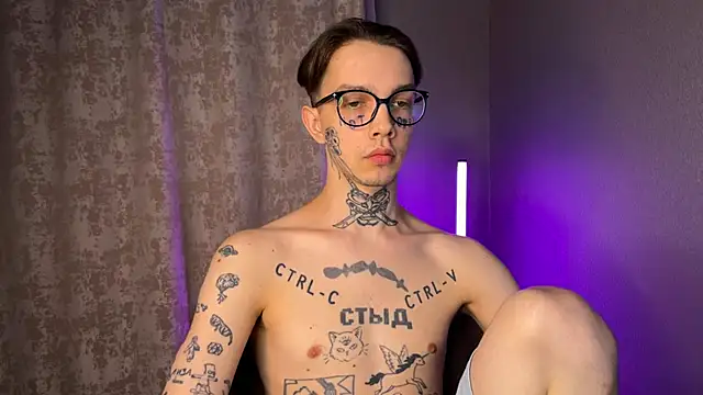 Snapshot of anahori__simon chatting on March 6, 2025, 11:53 pm anahori simon online show from March 6, 2025, 11:53 pm