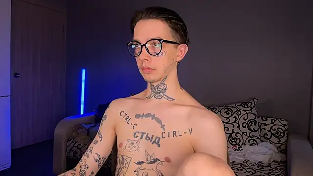 Snapshot of anahori__simon chatting on March 23, 2025, 3:43 am anahori simon online show from March 23, 2025, 3:43 am