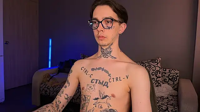 Snapshot of anahori__simon chatting on March 23, 2025, 6:47 am anahori simon online show from March 23, 2025, 6:47 am