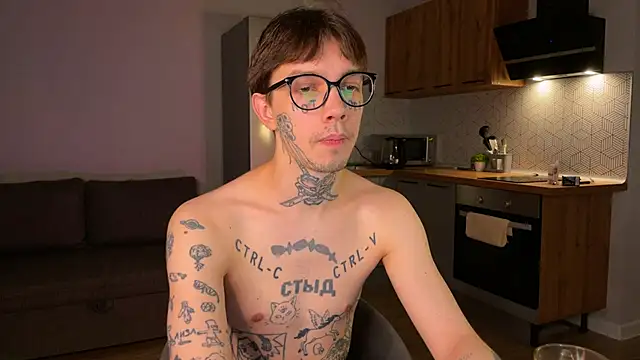 Snapshot of anahori__simon chatting on October 18, 2025, 9:39 pm anahori simon online show from October 18, 2025, 9:39 pm