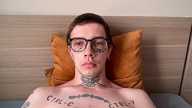 Snapshot of anahori__simon chatting on February 25, 2026, 2:56 am anahori simon online show from February 25, 2026, 2:56 am