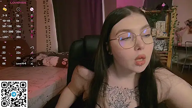 Snapshot of Arizonaa_Muse chatting on February 23, 2026, 7:20 am Arizonaa Muse online show from February 23, 2026, 7:20 am