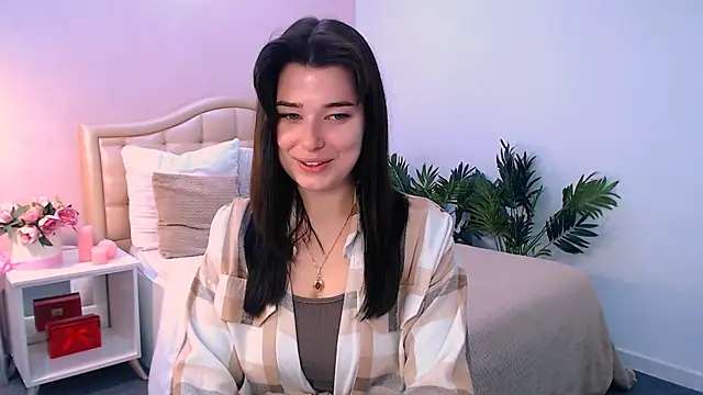 Snapshot of _Sun_Shy_ chatting on December 3, 2025, 1:32 pm Sun Shy online show from December 3, 2025, 1:32 pm