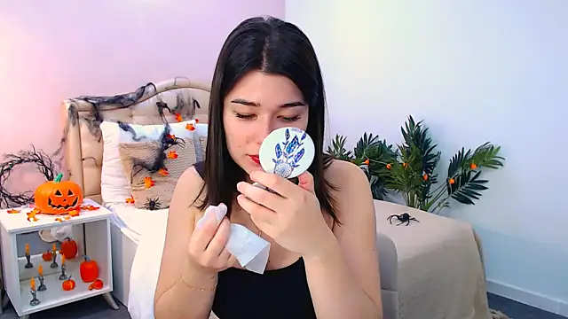 Snapshot of _Sun_Shy_ chatting on November 6, 2025, 1:26 pm Sun Shy online show from November 6, 2025, 1:26 pm