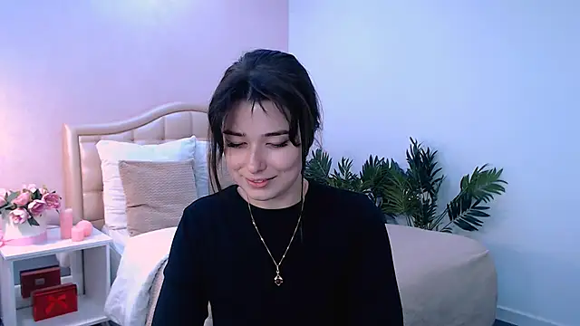 Snapshot of _Sun_Shy_ chatting on November 28, 2025, 8:09 pm Sun Shy online show from November 28, 2025, 8:09 pm