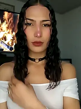 Snapshot of Lanna_hott_ chatting on October 6, 2025, 7:47 pm Lanna hott  online show from October 6, 2025, 7:47 pm