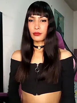 Lanna hott  online show from April 28, 2026, 7:07 pm