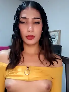 Snapshot of Lanna_hott_ chatting on March 14, 2025, 11:00 pm Lanna hott  online show from March 14, 2025, 11:00 pm