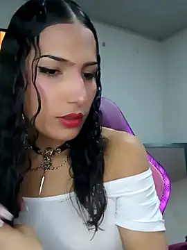 Snapshot of Lanna_hott_ chatting on September 23, 2025, 7:32 pm Lanna hott  online show from September 23, 2025, 7:32 pm