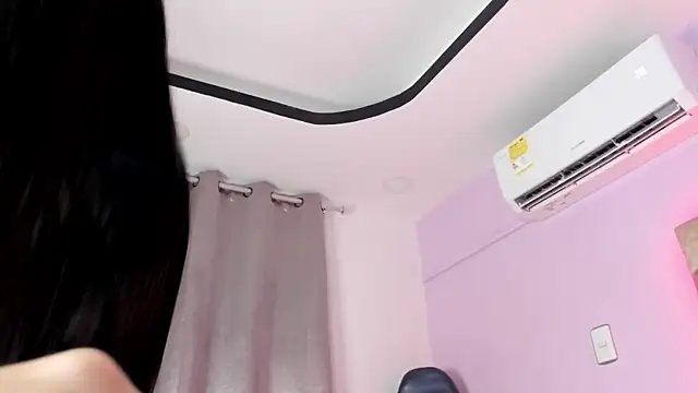 SaraRoy  online show from October 21, 2025, 7:24 pm