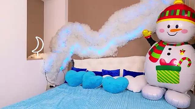 Snapshot of GloriNichols chatting on December 15, 2025, 6:08 am GloriNichols online show from December 15, 2025, 6:08 am