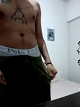 Snapshot of ale3J4a chatting on December 1, 2025, 5:30 am ale3J4a online show from December 1, 2025, 5:30 am