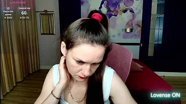 Snapshot of AriaGray chatting on February 28, 2026, 8:08 pm AriaGray online show from February 28, 2026, 8:08 pm