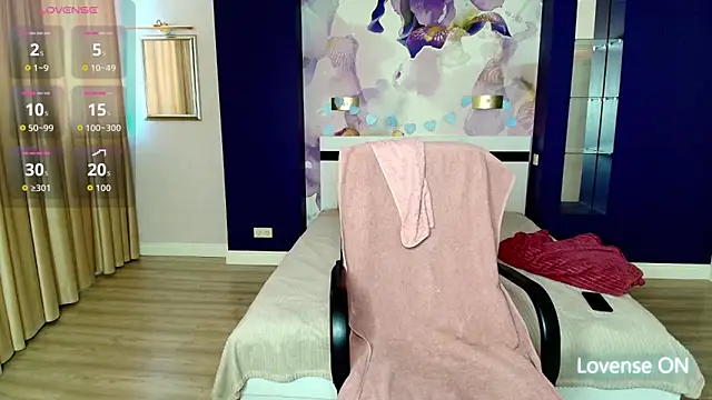 AriaGray online show from March 11, 2026, 7:02 am