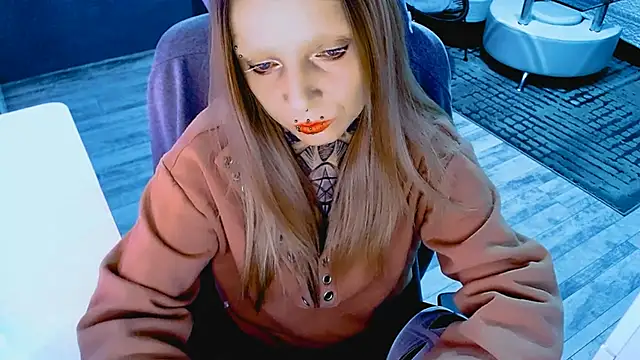 InesGold online show from April 14, 2026, 6:40 am